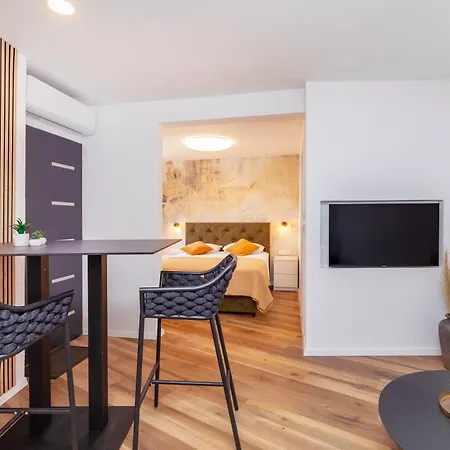 Soho On The Waterfront Mlini