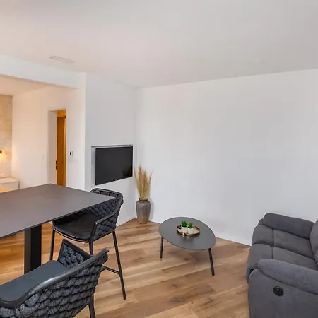 Soho On The Waterfront Apartament *