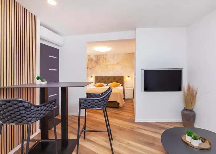 Soho On The Waterfront Mlini