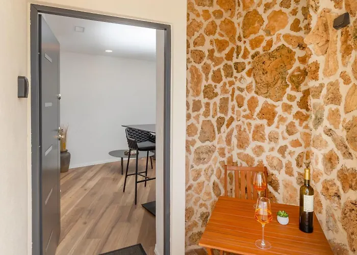 Soho On The Waterfront Apartment Mlini